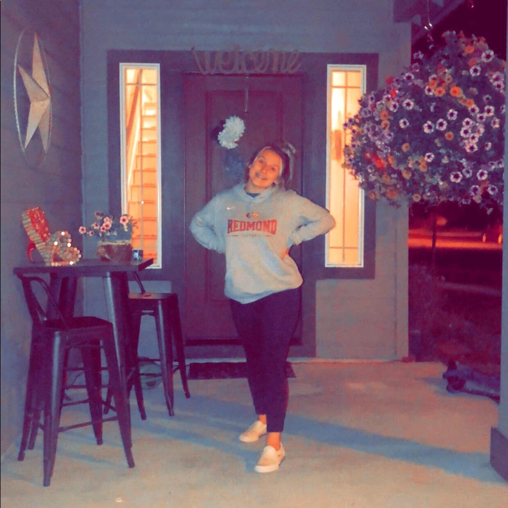 Meet your Posher, Maddie